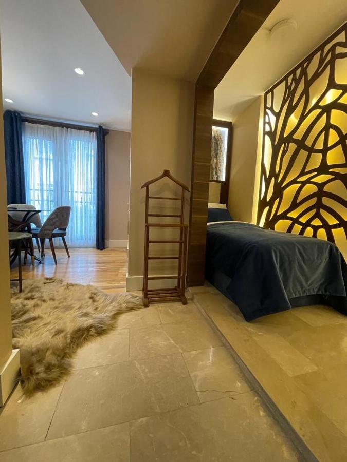 The Sacred Port Aparthotel Istanbul Exterior photo